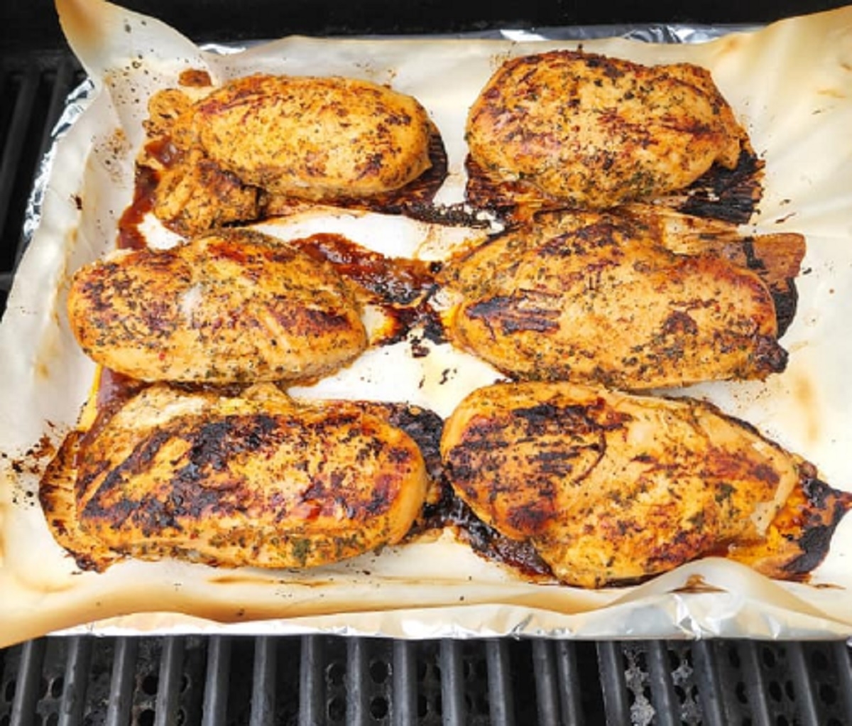 Recette: Poitrines de poulet � l'�rable et chipotle.