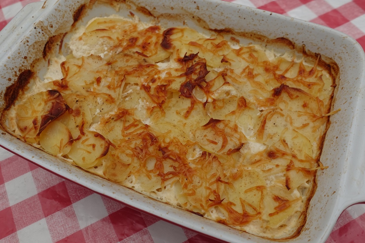 Recette: Gratin de pommes de terre et boeuf hach�.