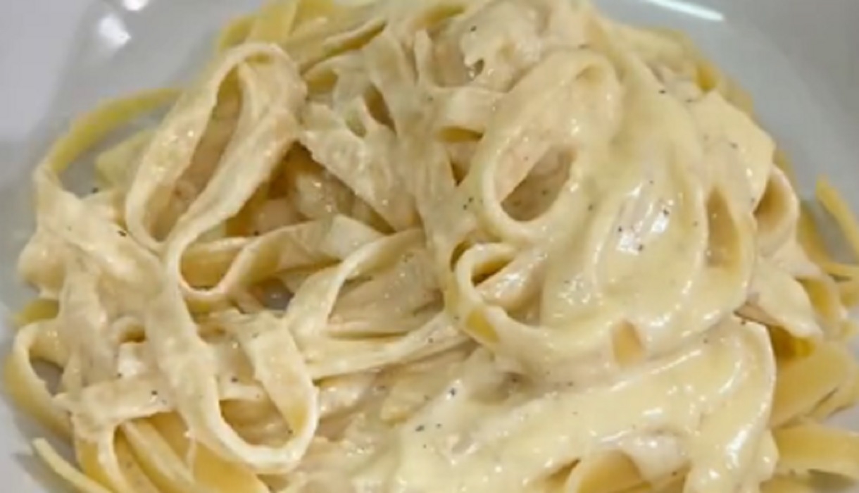 Recette: Sauce Alfredo facile.