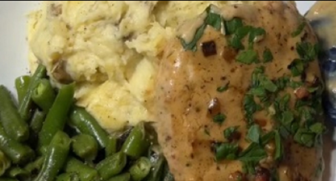 Recette: C�telette de porc et sa sauce cr�meuse.