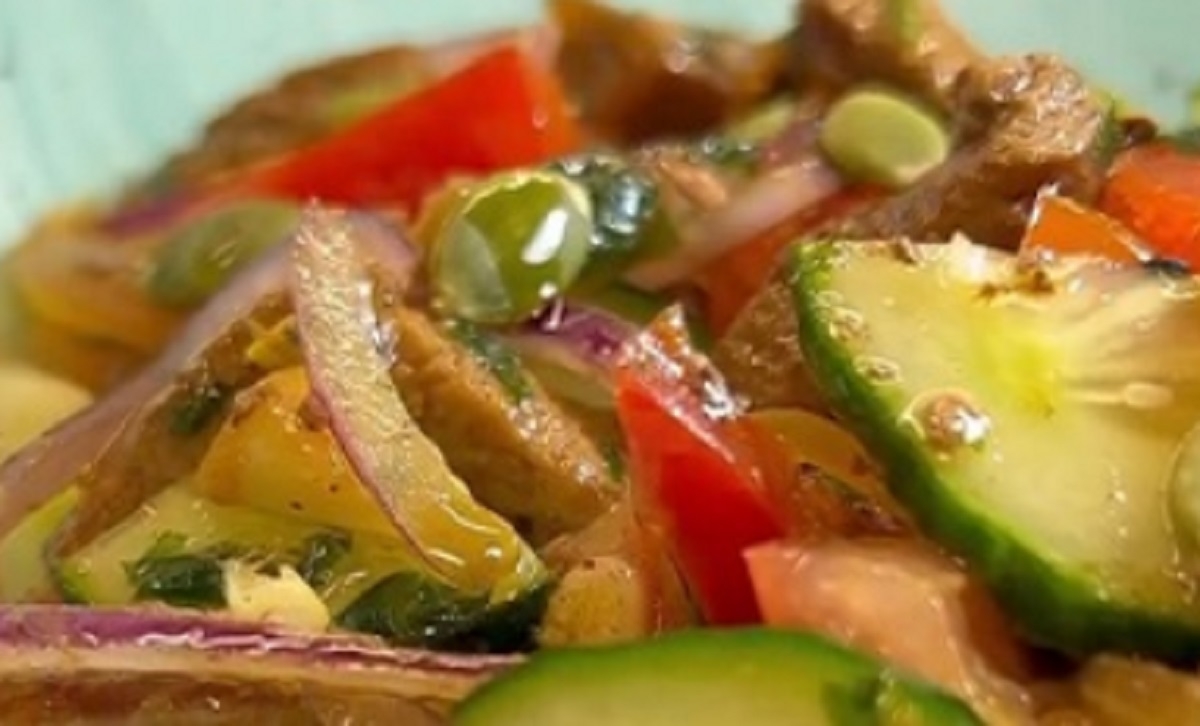Recette: Salade de l�gumes et boeuf en lani�res.