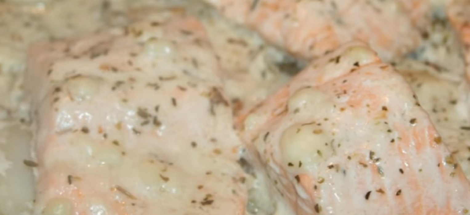 Recette: Pavés de saumon, sauce béchamel à l'aneth.