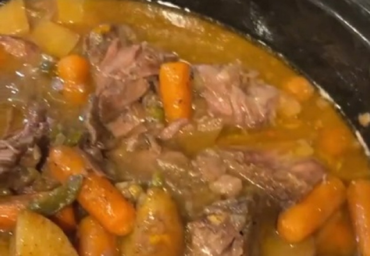 Recette: R�ti de palette de boeuf aux l�gumes � la mijoteuse.