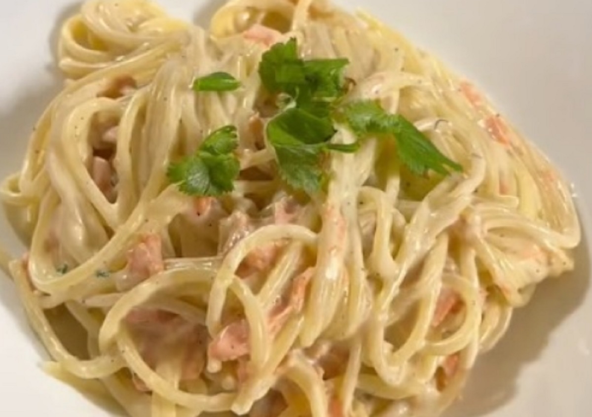 Recette: Spaghetti au saumon fumé et fromage à la crème.