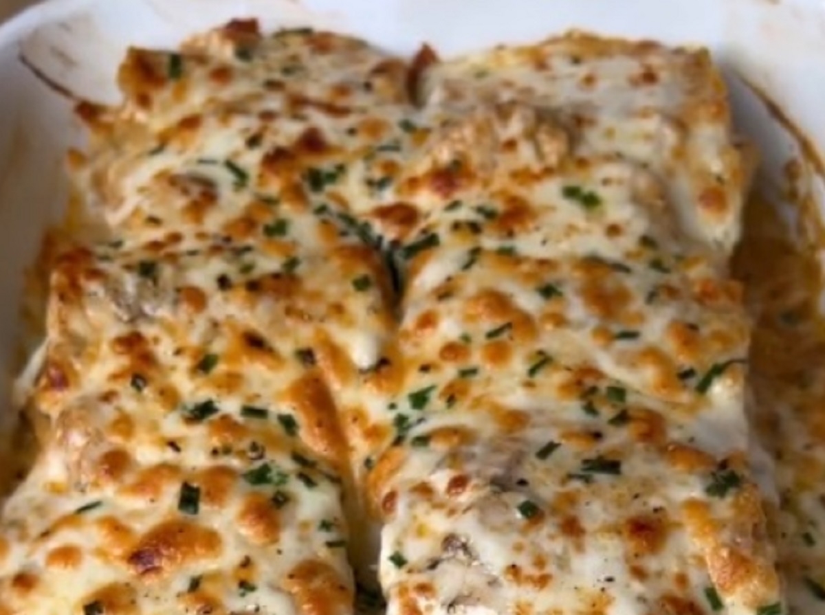 Recette: Rouleaux de lasagne à la poitrine de poulet et sa sauce.