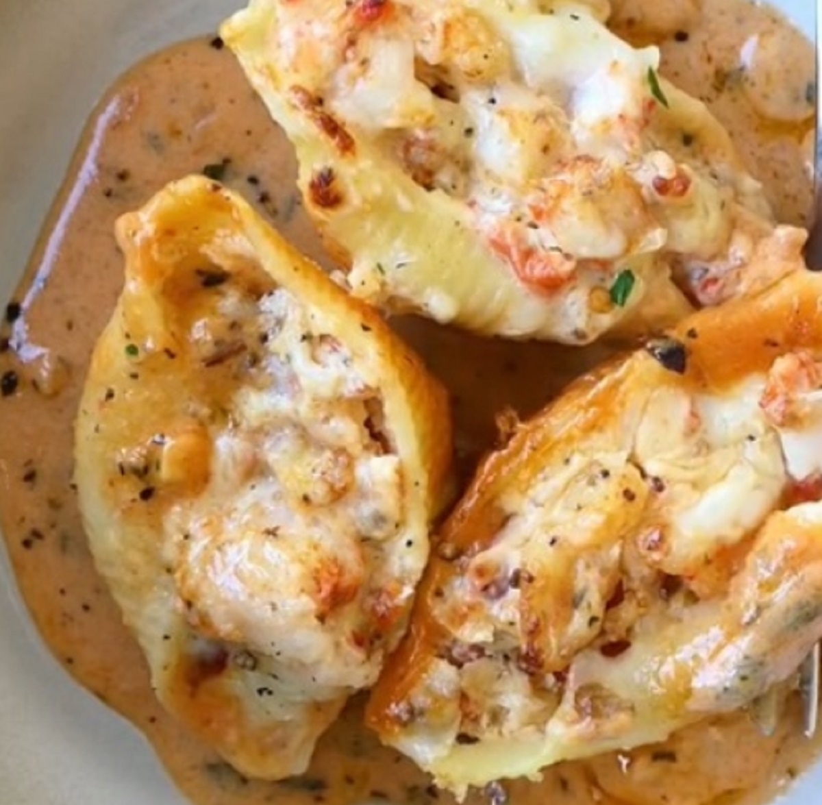 Recette: Coquilles farcies aux crevettes et crabe.