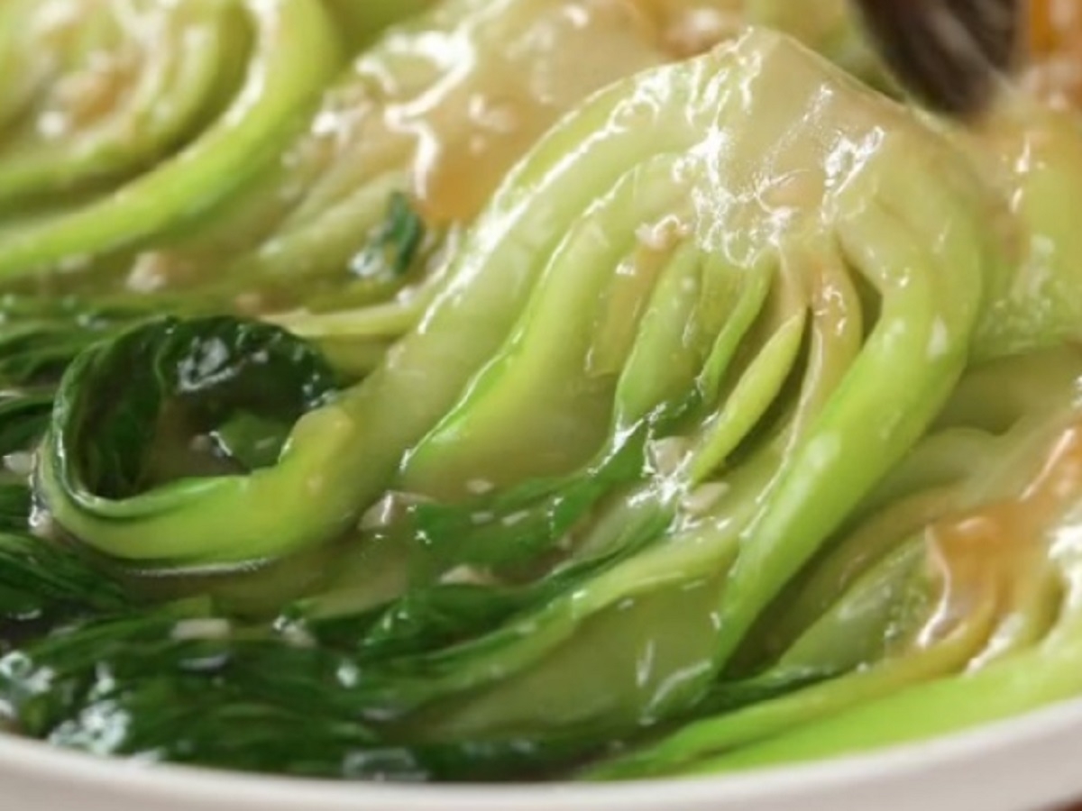 Recette: Bok choy  l'ail et au vinaigre balsamique.