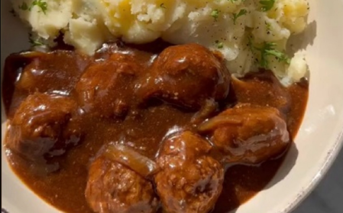 Recette: Boulette de boeuf � l'oignon � la mijoteuse.
