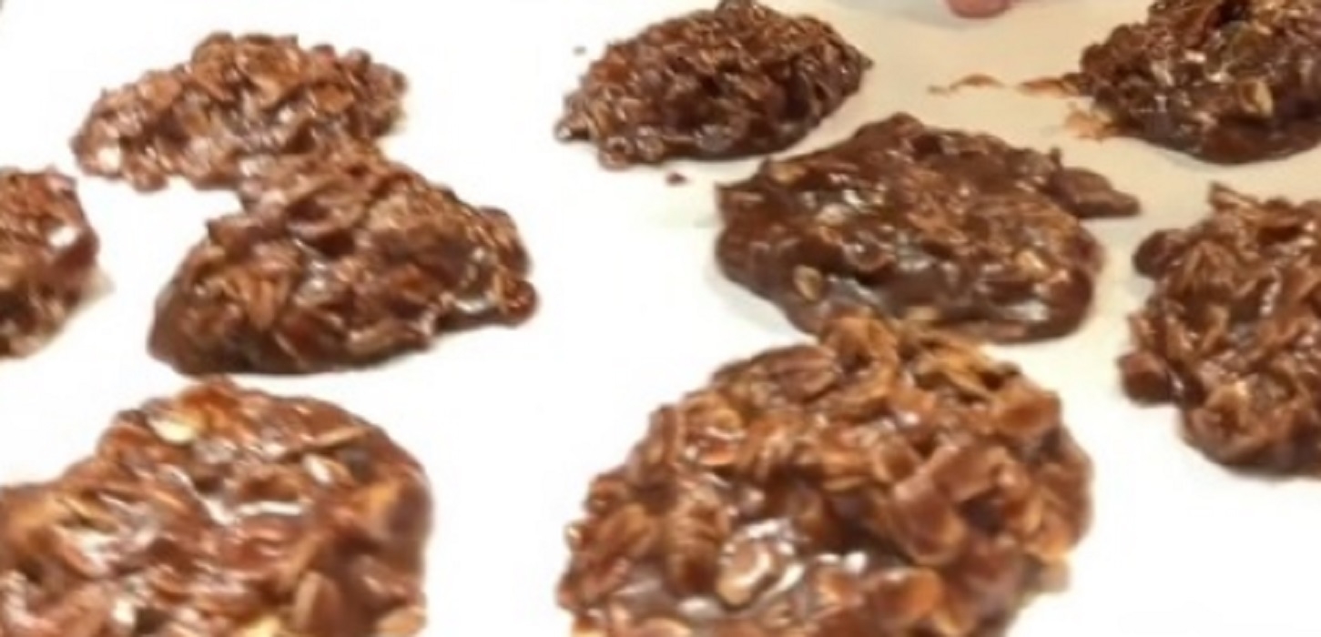 Recette: Biscuits sans cuisson au beurre d'arachides et chocolat.