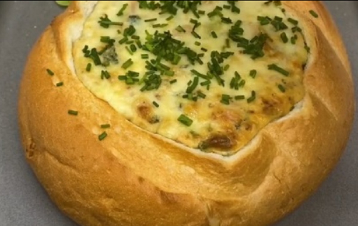Recette: Trempette chaude dans un pain miche.