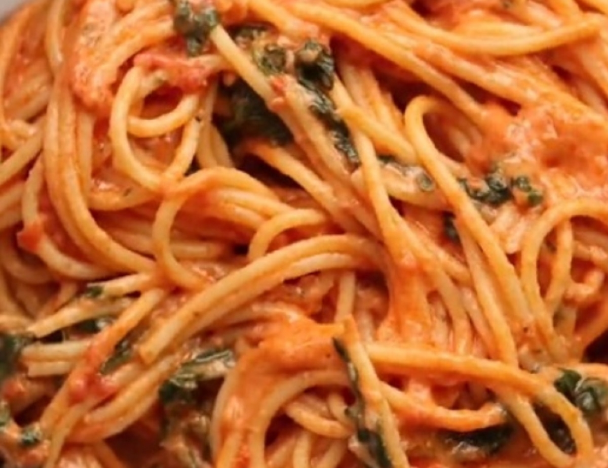 Recette: Spaghetti à la sauce tomate au boursin et sirop d'érable.