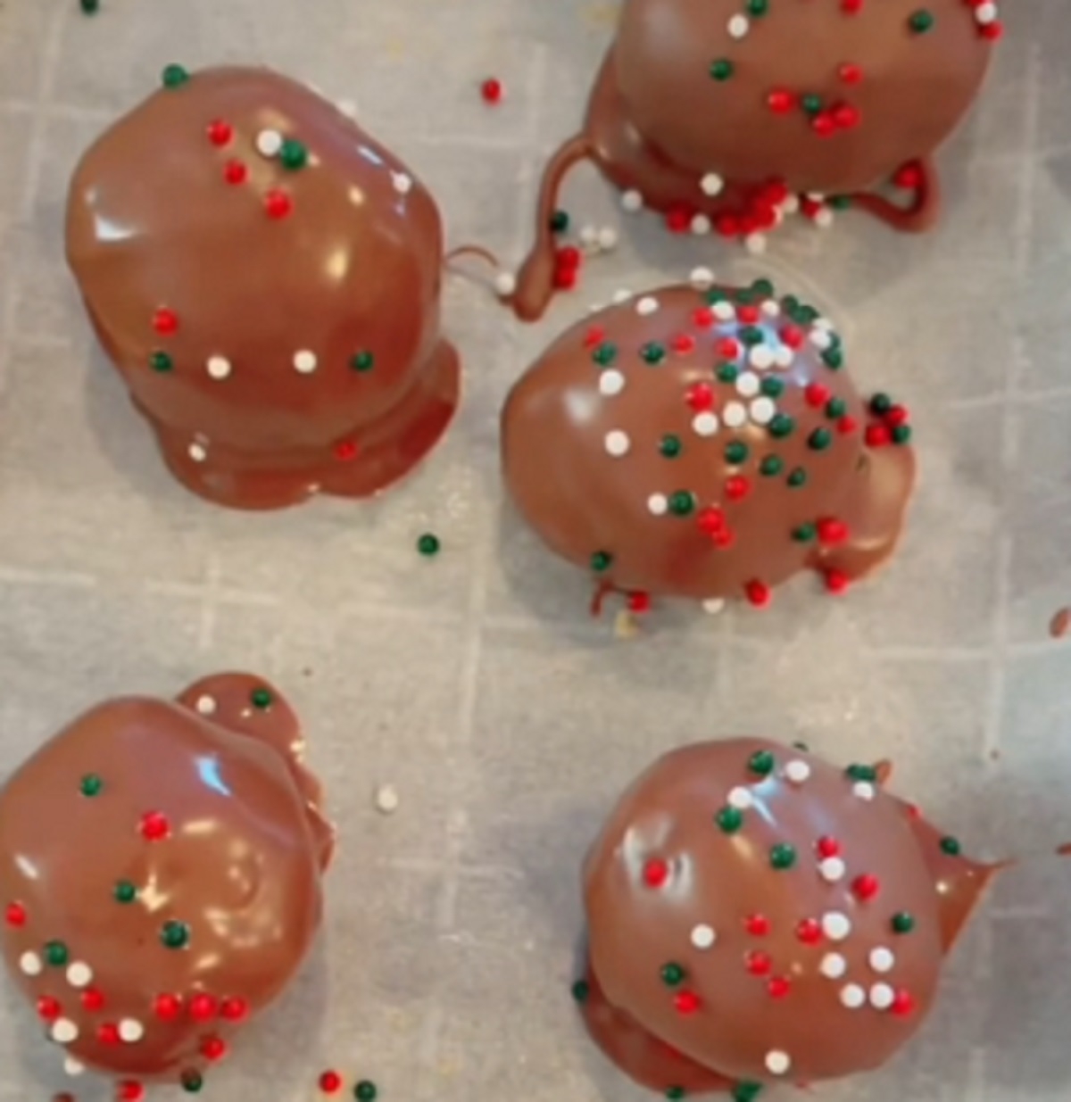 Recette: Boules au beurre d'arachides croustillantes.