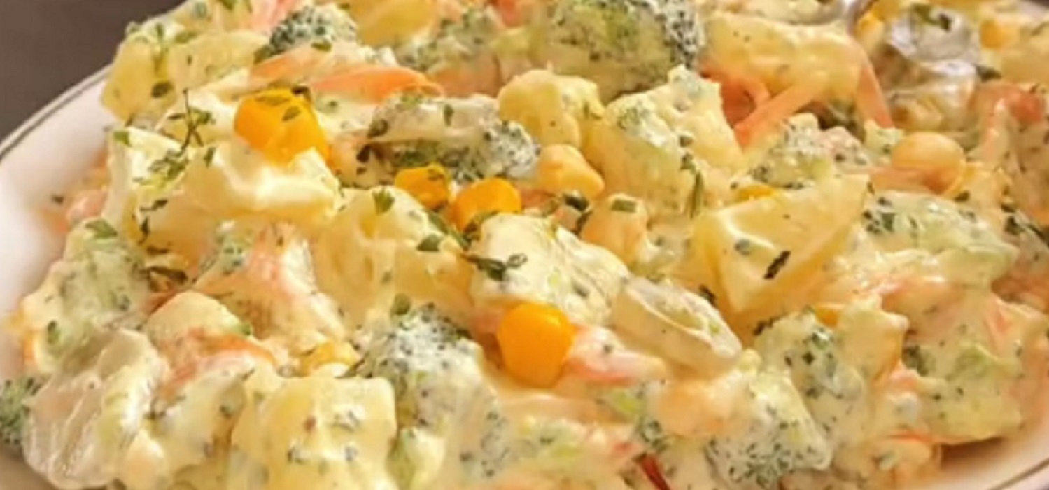 Recette: Salade cr�meuse aux�pommes �et l�gumes.