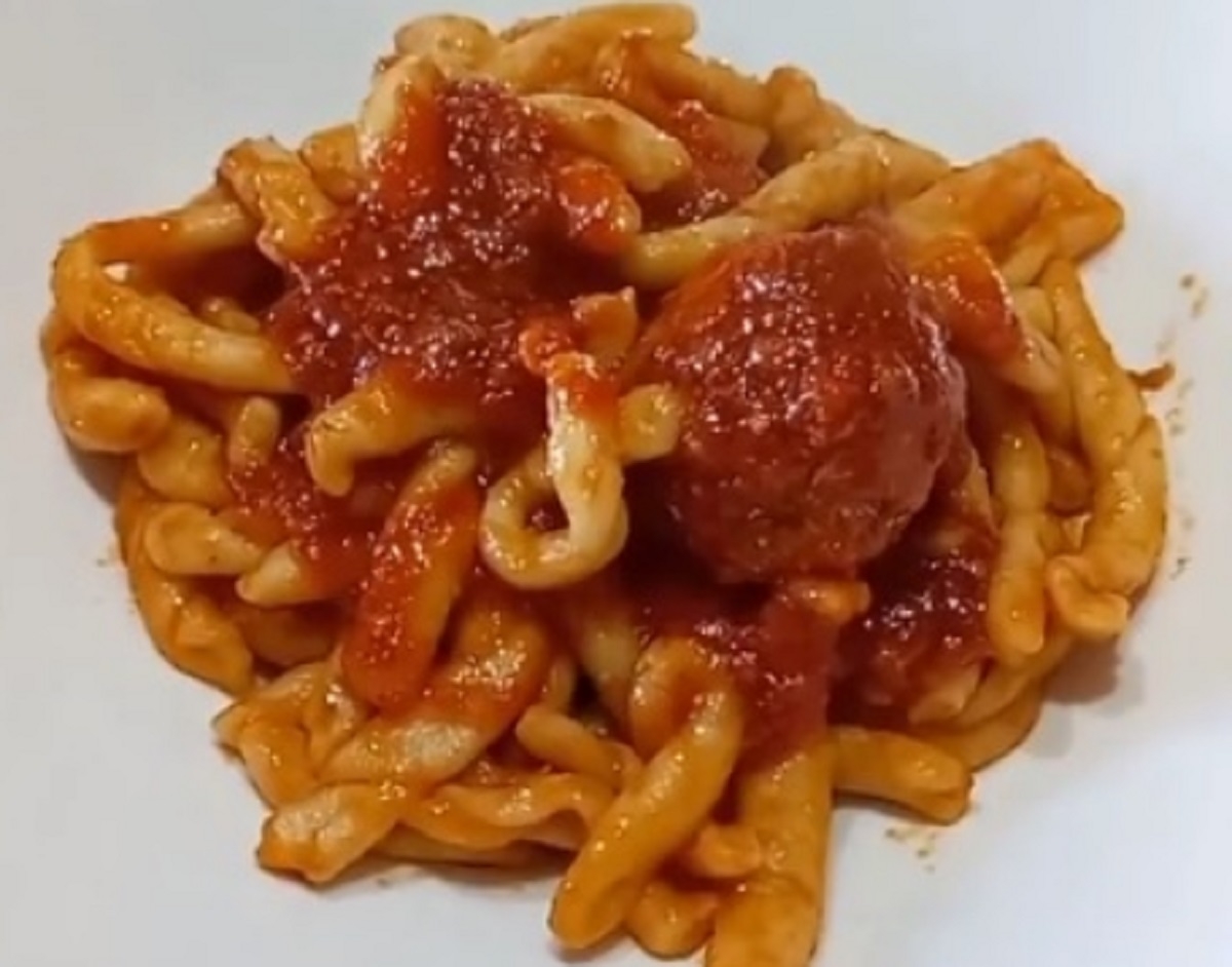Recette: Boulettes sauce tomate.