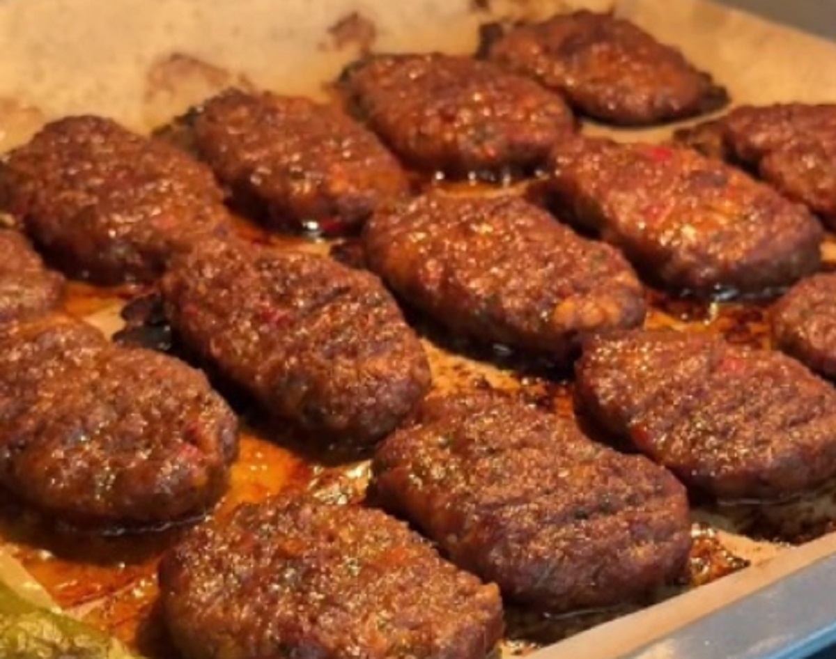Recette: Galettes de viande juteuse au four.