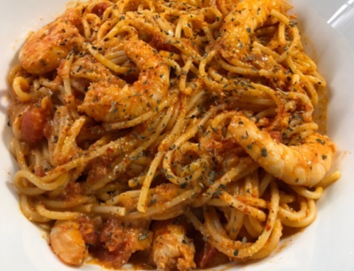 Recette: Spaghetti aux crevettes et tomates.