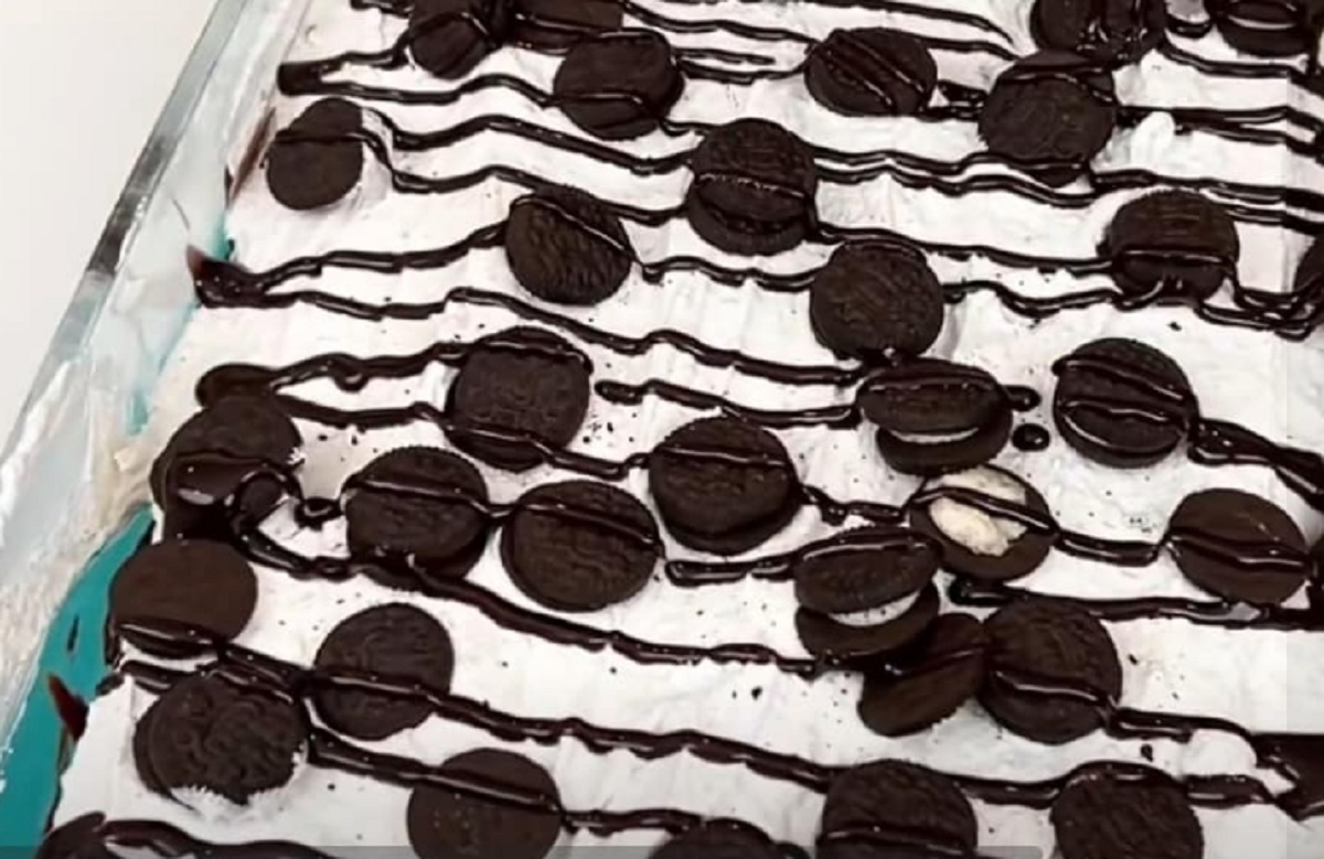 Recette: G�teau�� la cr�me glac�e et biscuits or�o.