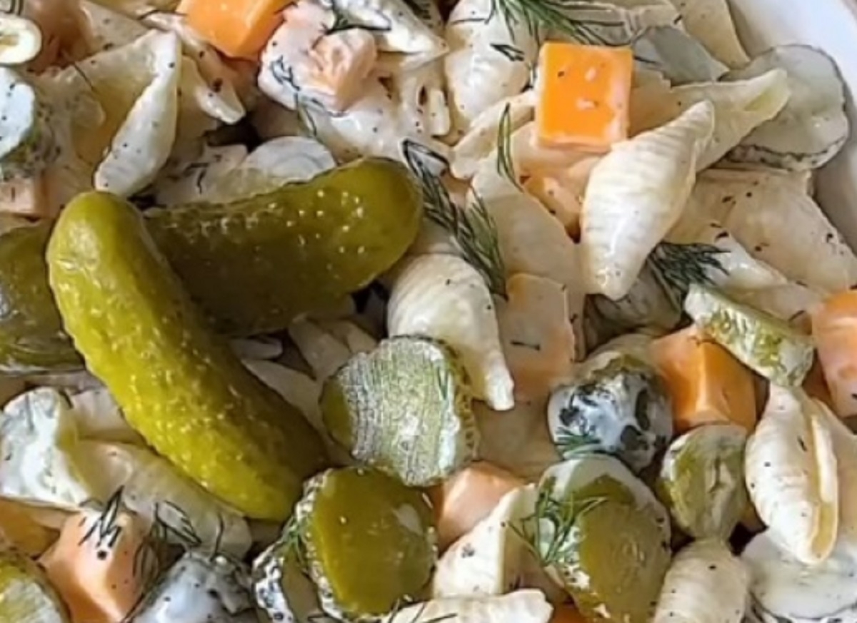 Recette: Salade de ptes etcornichon.