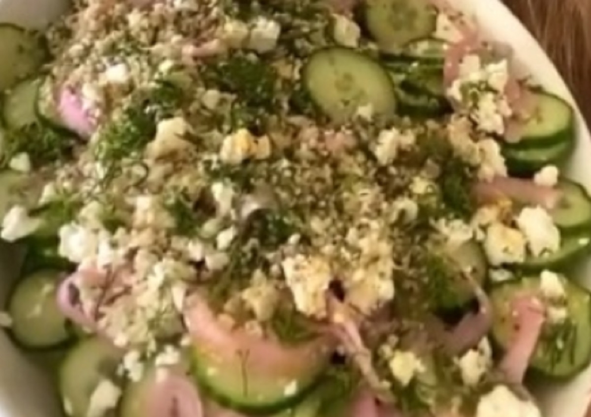 Recette: Salade de concombre et feta.