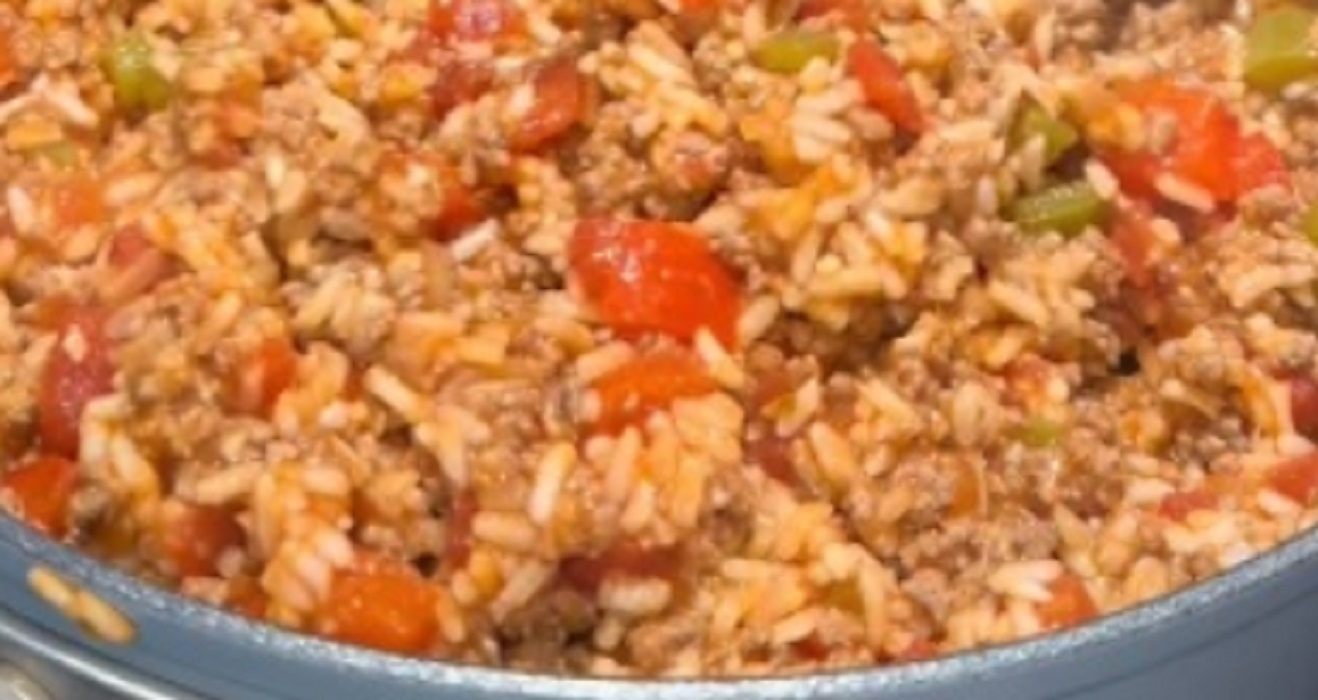 Recette: Riz au boeuf hach� et tomate de maman.