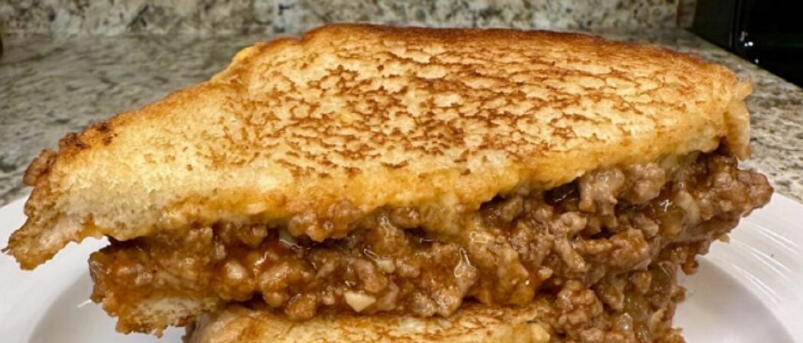 Recette: Sandwich r�ti aux boeuf hach� et fromage.