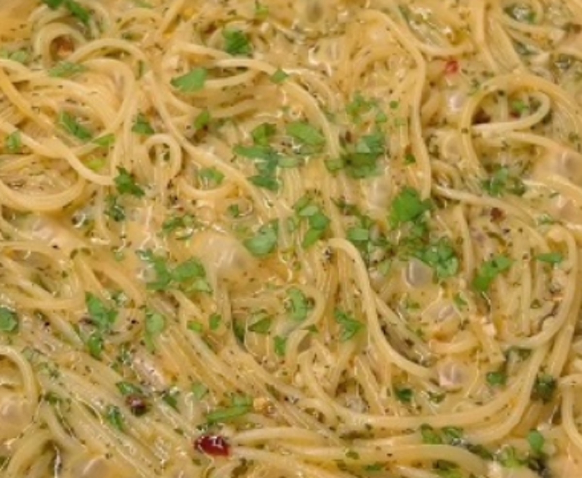 Recette: Spaghetti au beurre  l'ail.