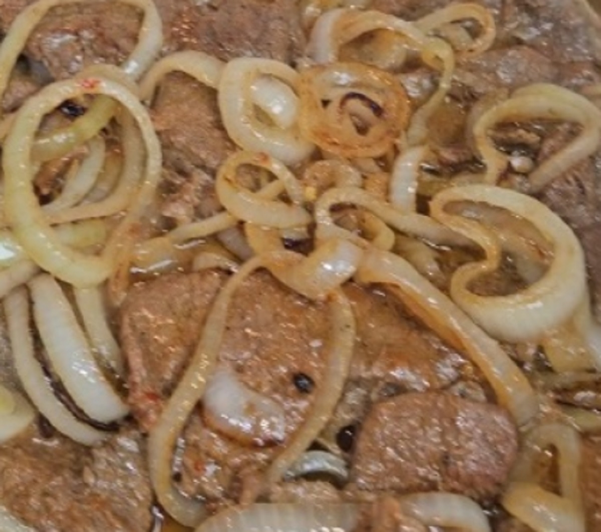Recette: Foie de porc�aux oignons.