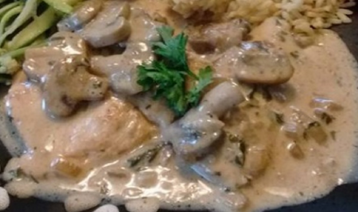 Recette: Escalopes de poulet aux champignons.