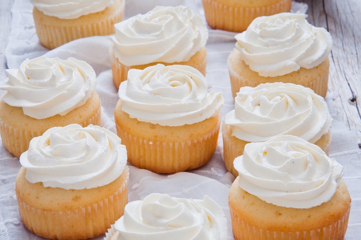 Recette: Petits gteaux  la vanille maison de maman.