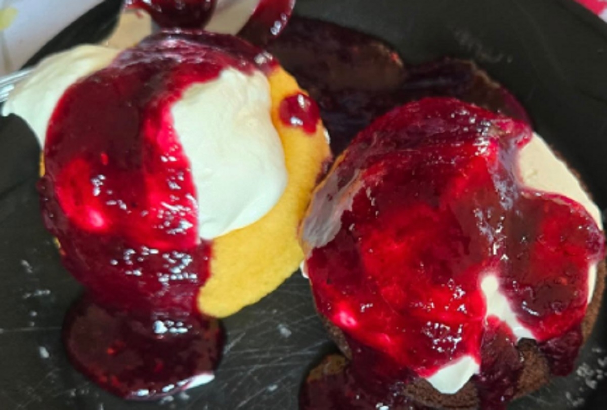 Recette: Chou � la cr�me au citron et sa confiture de framboises.