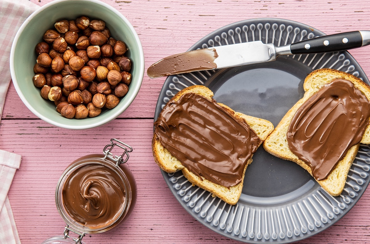 Recette: Tartinade de noisette et chocolat.