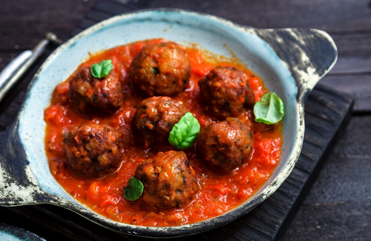 Recette: Boulettes aux trois viande et sa sauce tomate.