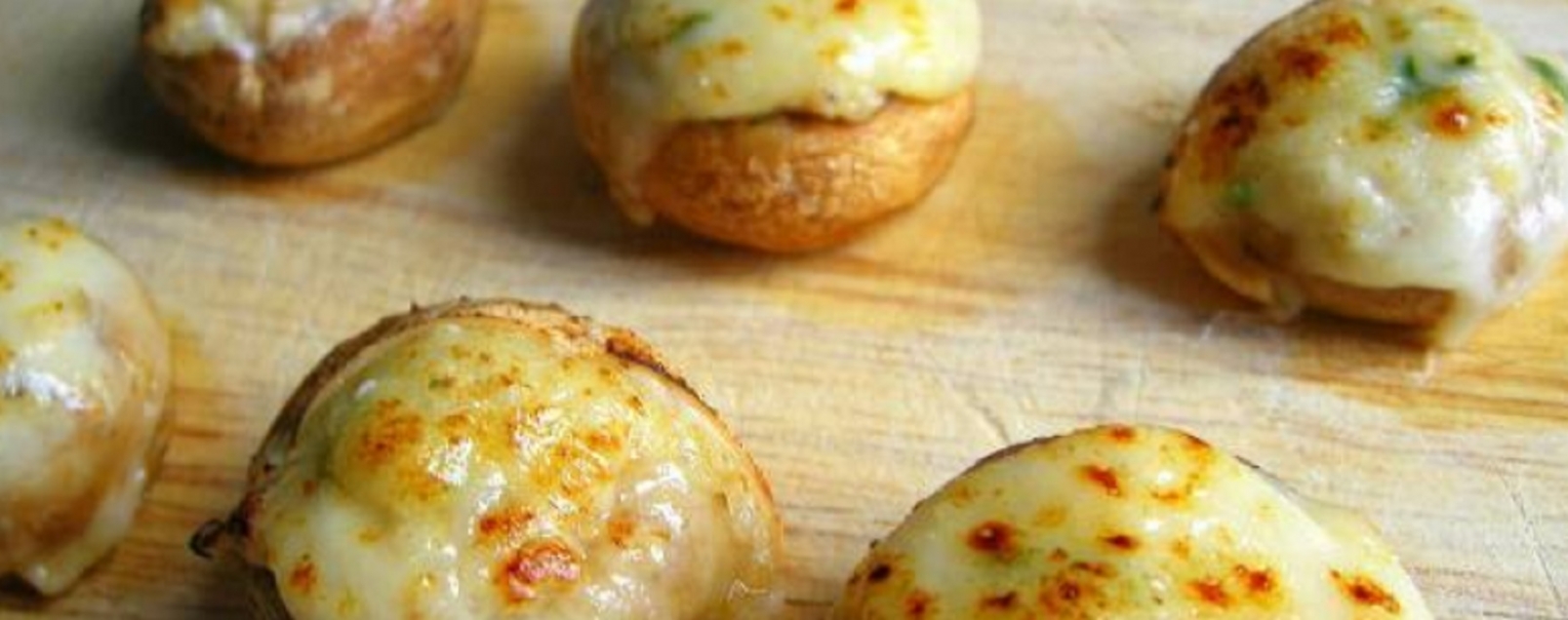 Recette: Champignons farcis au fromage bleu.
