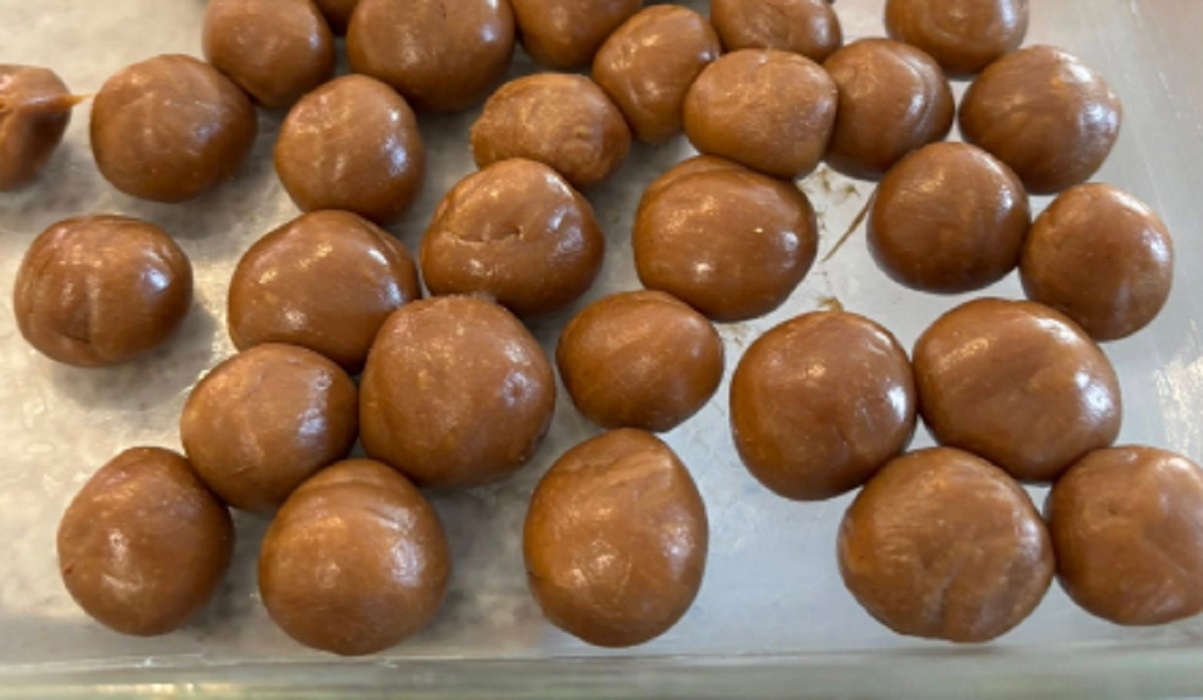 Recette: Boules de caramel au chocolat au lait.