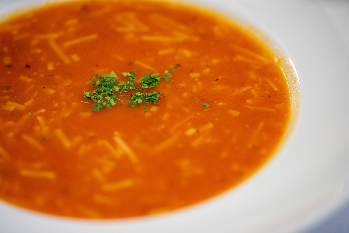 Recette: Soupe aux nouilles et tomates de derni�re minute.