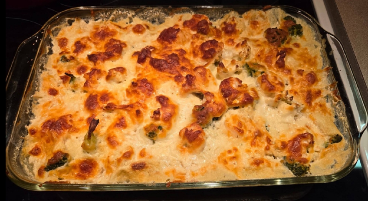 Recette: Gratin de chou-fleur, brocoli et sauce b�chamel.