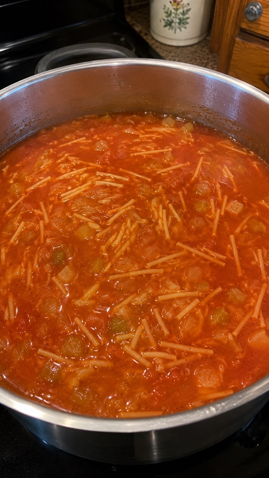 Recette : Soupe aux tomates et vermicelles de maman