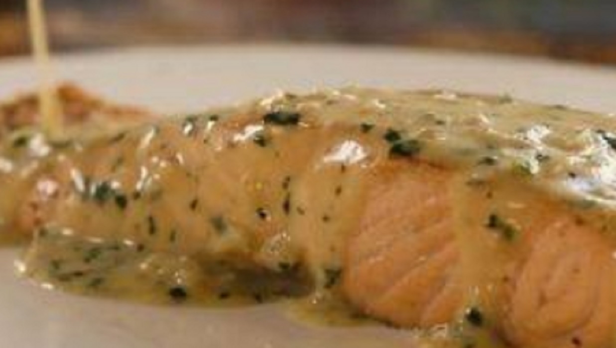 Recette :  Saumon Express � la sauce cr�meuse.