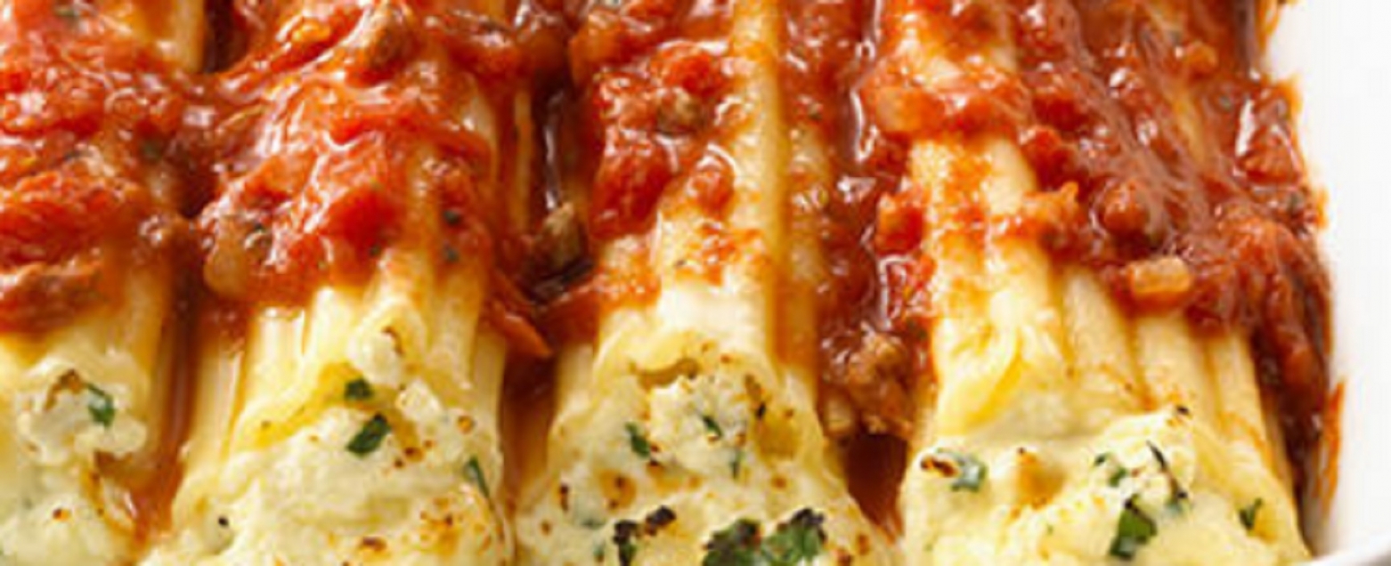 Recette : Manicotti au ricotta et  la sauce  spaghetti.