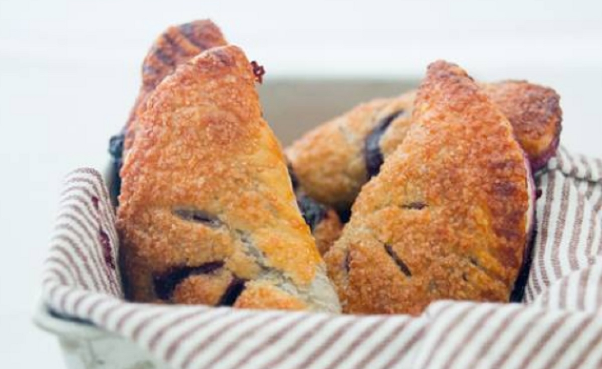 Recette : Chaussons aux bleuets.