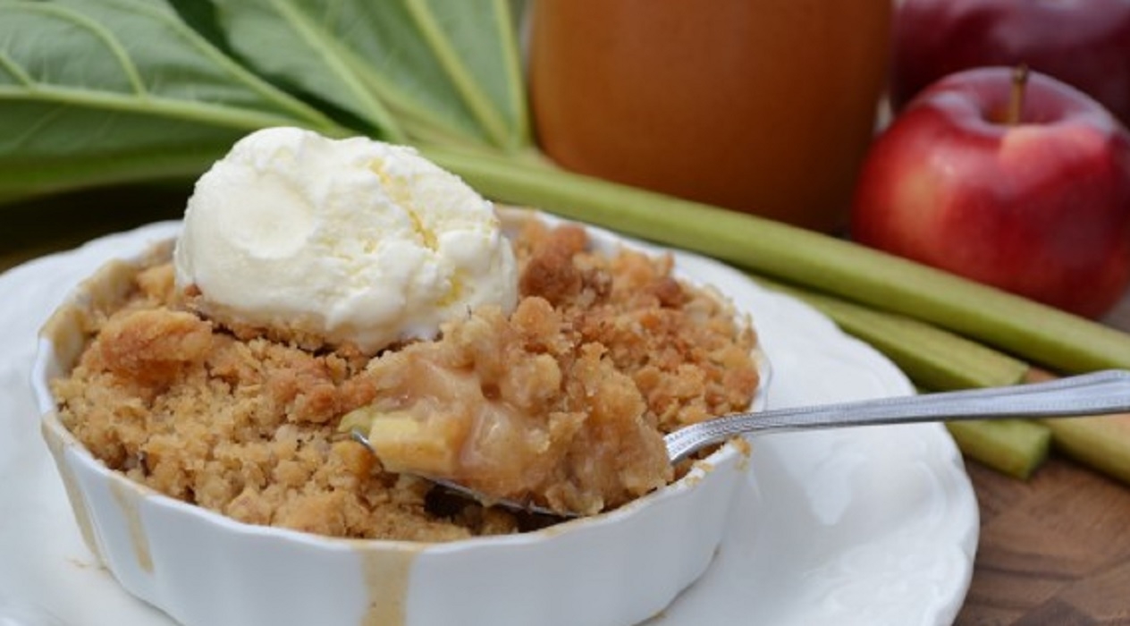 Recette : Croustade aux pommes et rhubarbe.