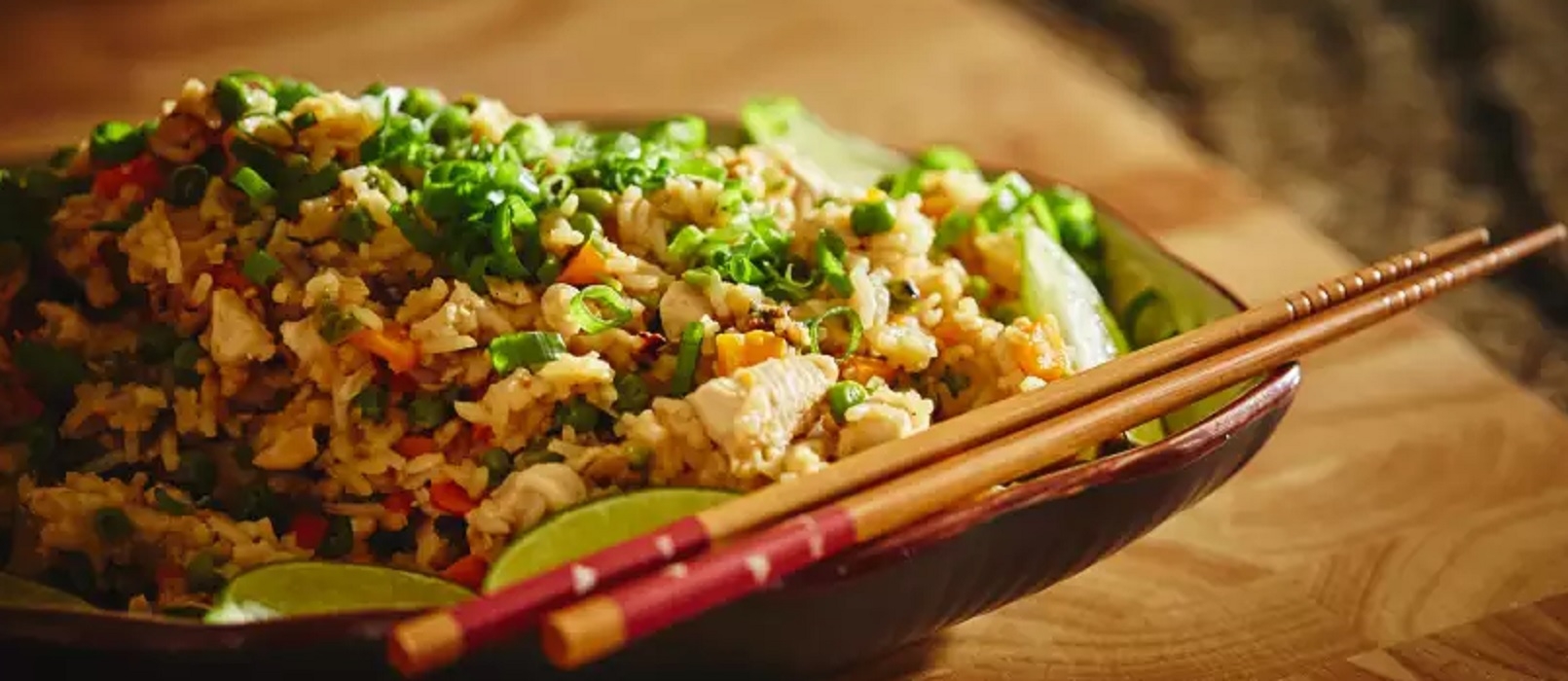 Recette : Riz frit au poulet de maman.