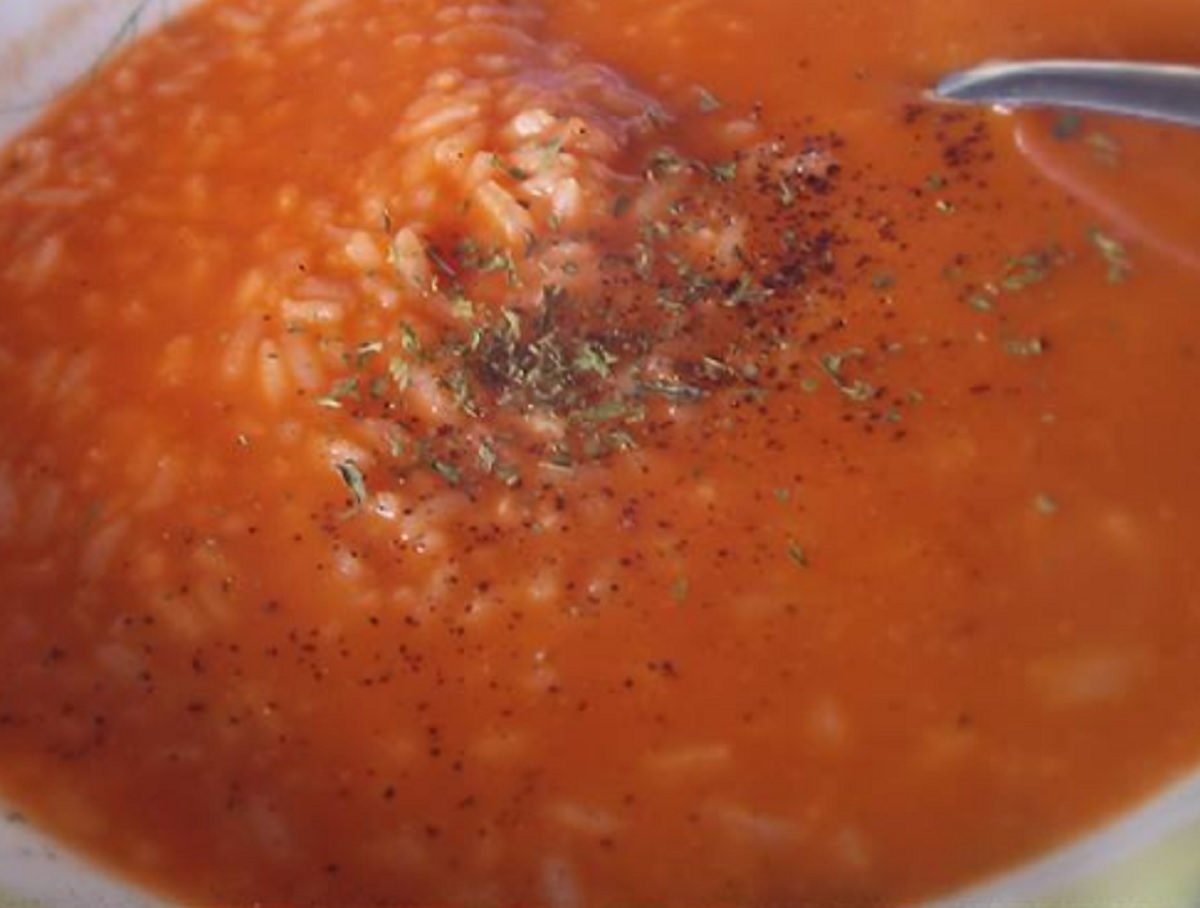 Recette : Soupe aux tomates et riz.