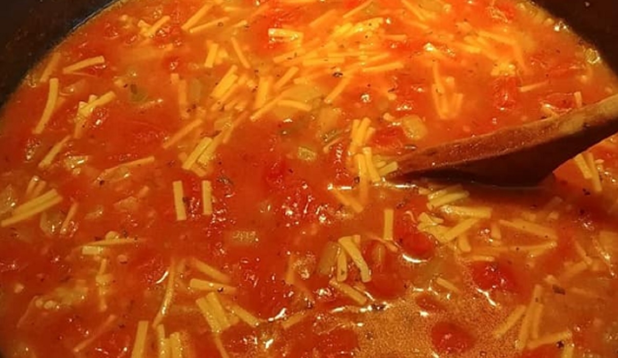 Recette : Soupe nouilles et aux tomates de mon amie Africaine.