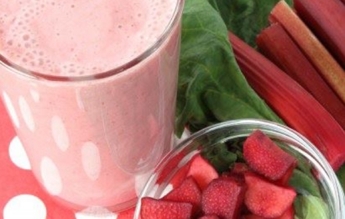 Recette : Smoothie aux fraise et � la rhubarbe.