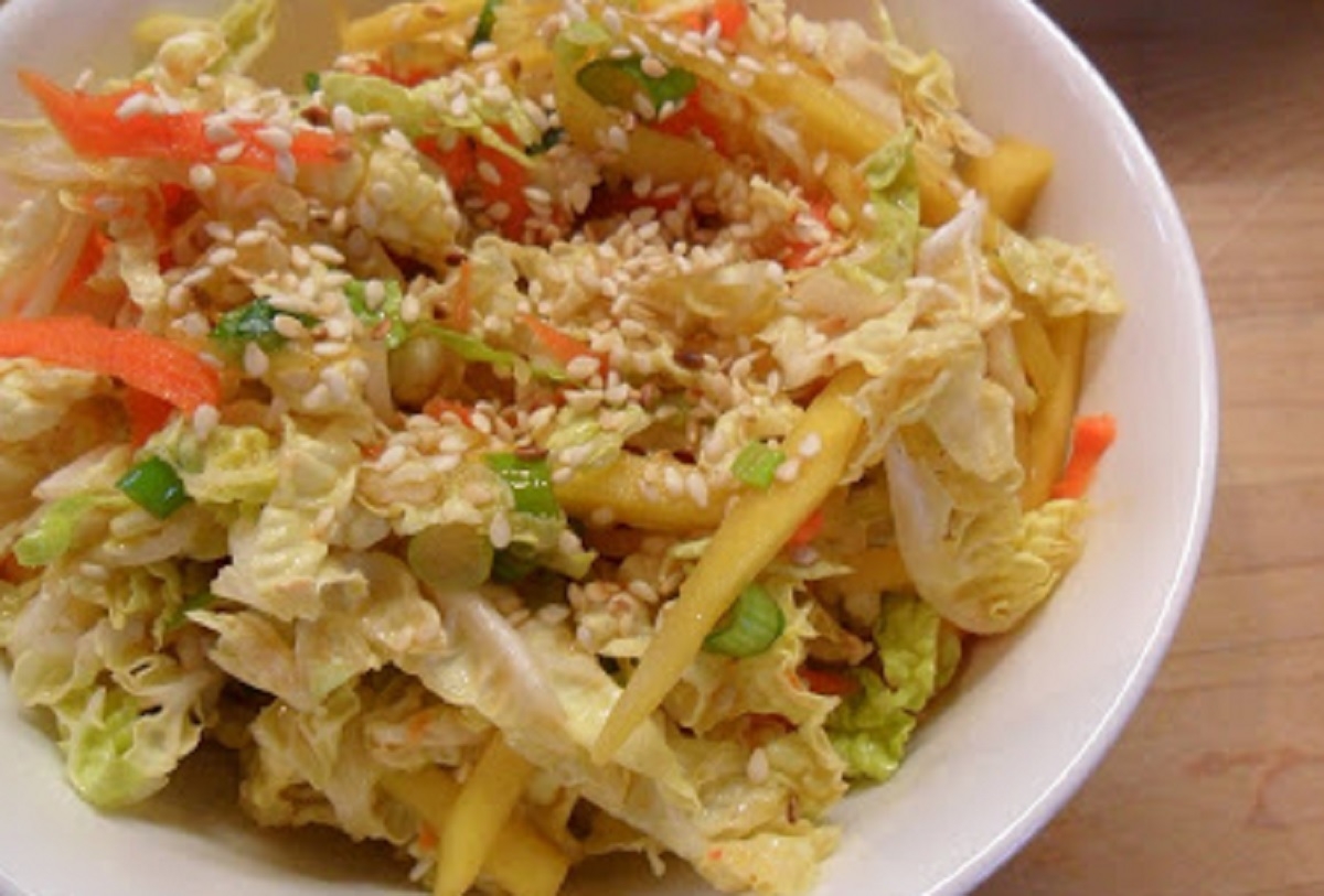 Recette : Salade asiatique, chou et mangue.