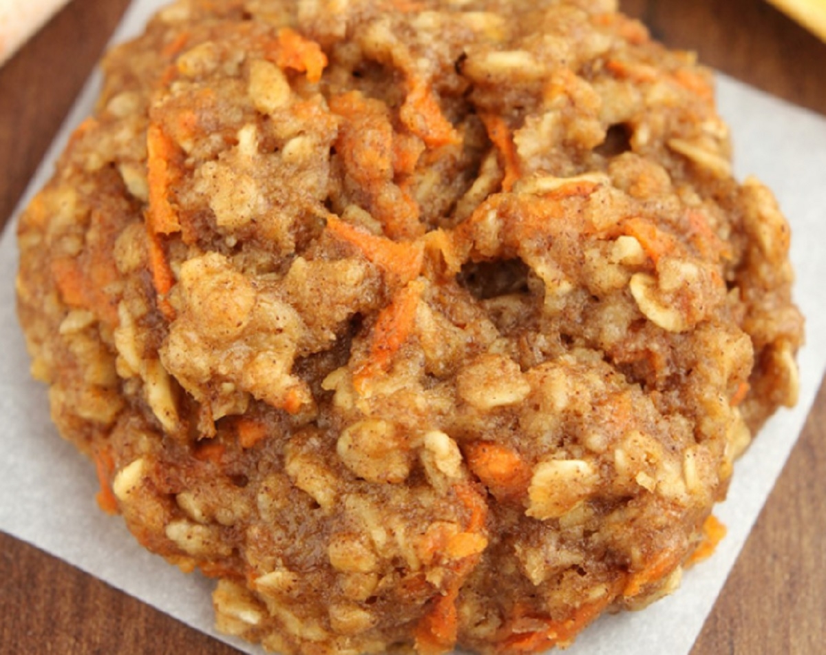 Recette: Biscuits  l'avoine, aux raisins secs, carottes et courgette.