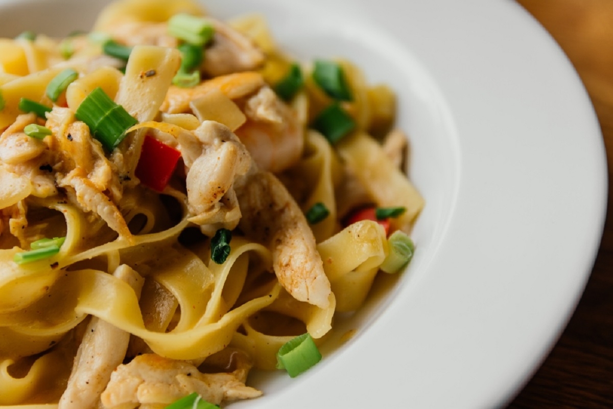 Recette : Linguines au poulet sauce � la cr�me.