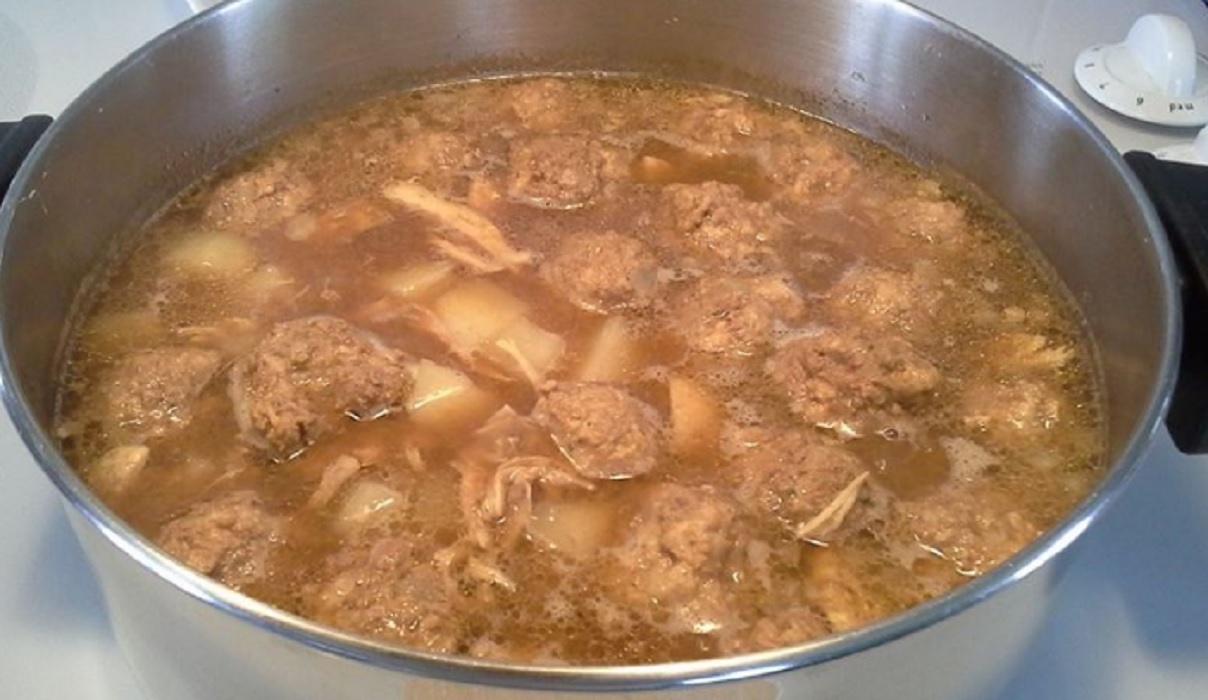 Recette: Ragot de boulettes facile.