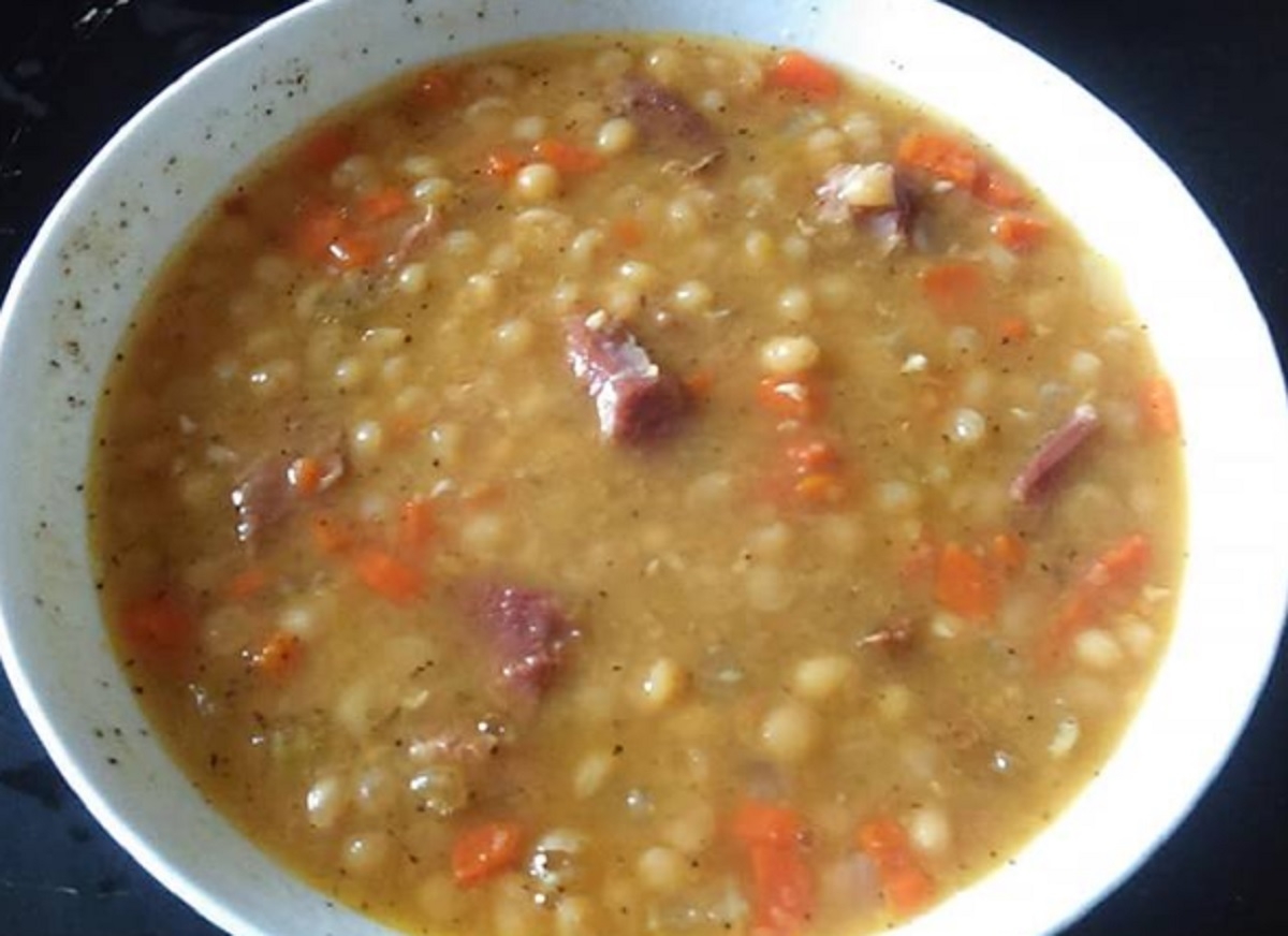 Recette: Soupe au pois et jambon de maman.
